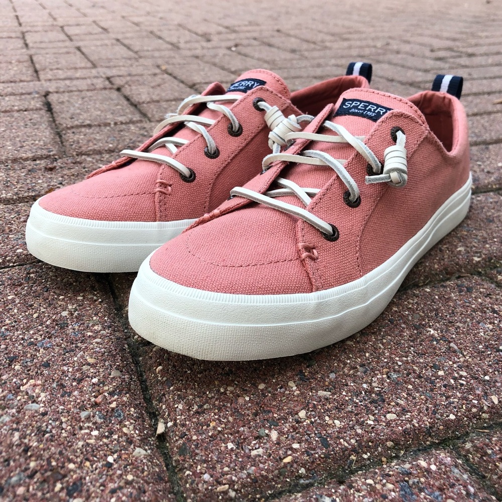 Brand New Crest Vibe Linen Pink Sperrys
